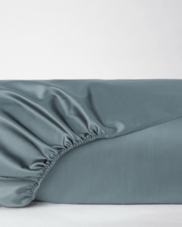 Простынь на резинке Satin 600ТС Brio