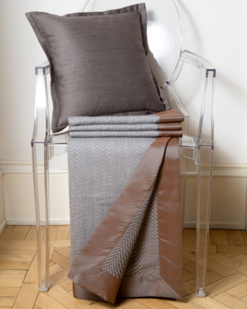 Плед Nazca Hierro размер 130смх270см