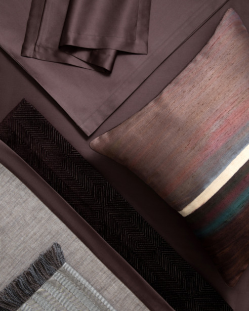 Декоративная подушка SILK BORDO размер 48смx48см